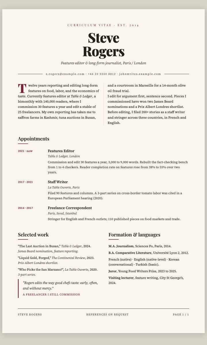 Editorial Serif CV template preview