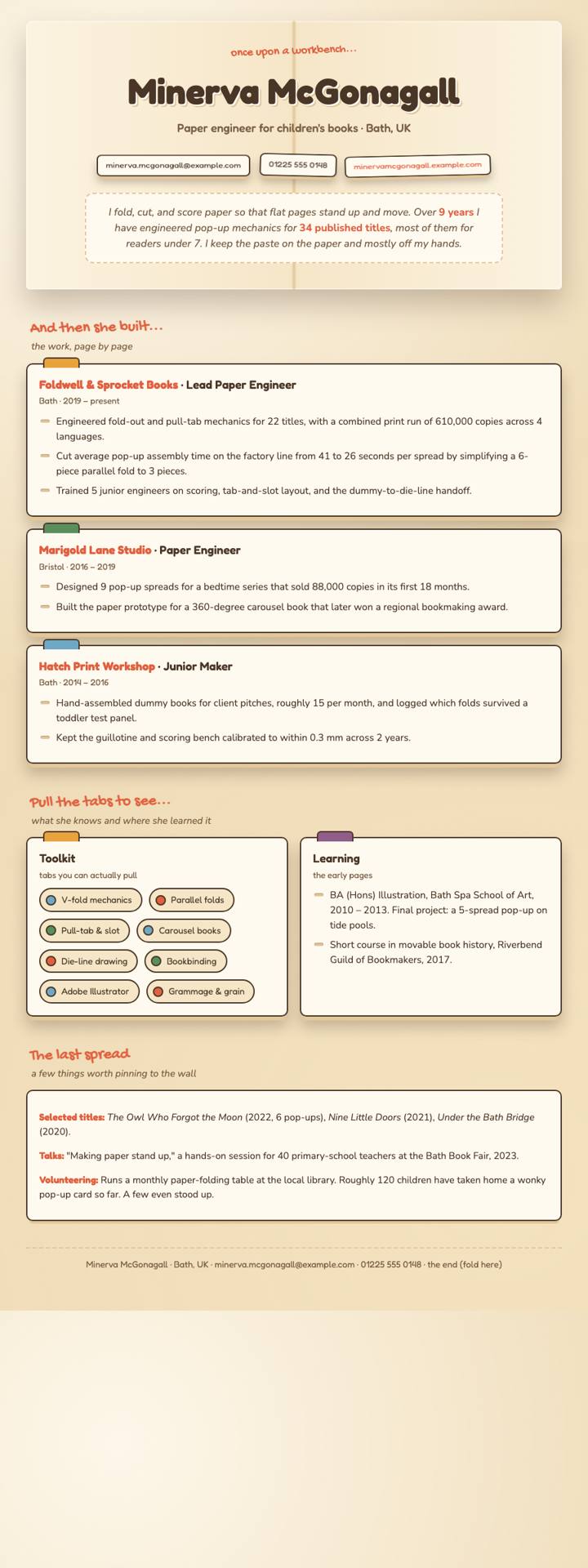 Popup Book CV template preview