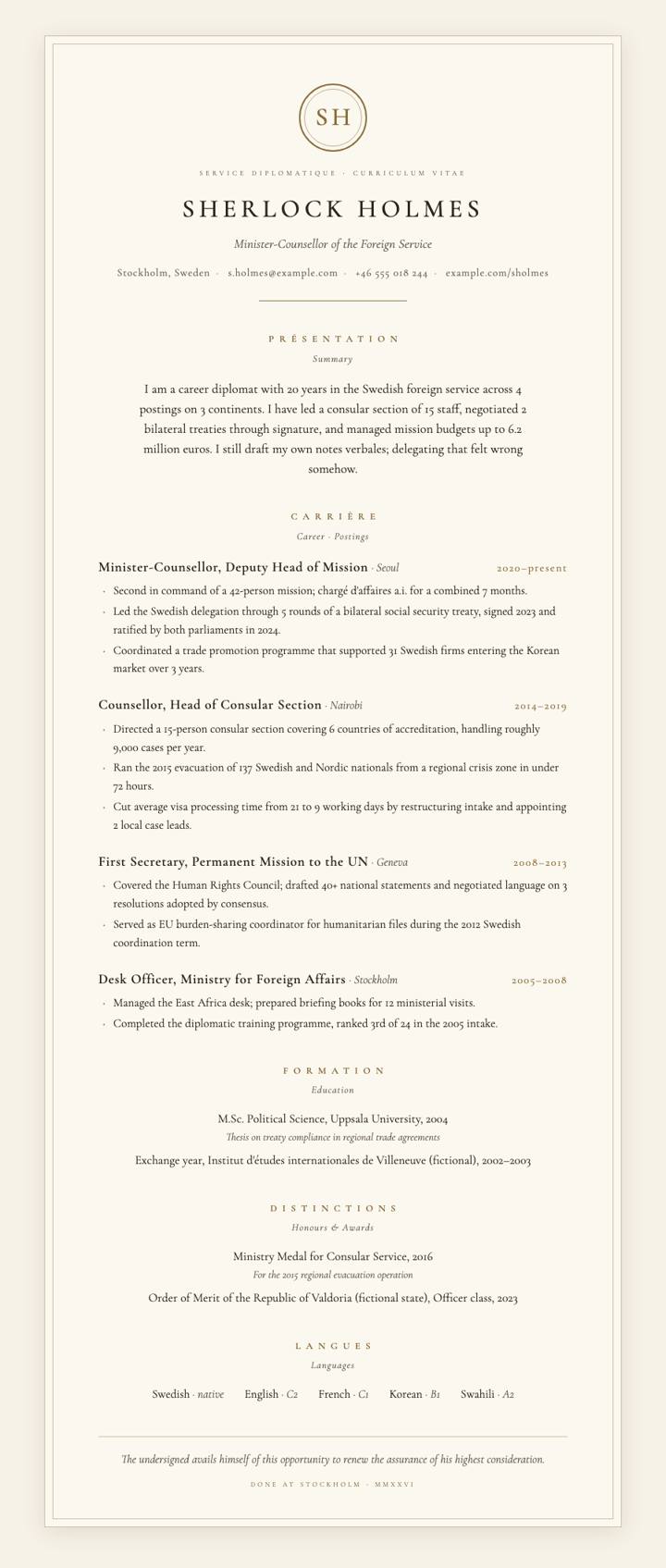 Diplomatic Note CV template preview
