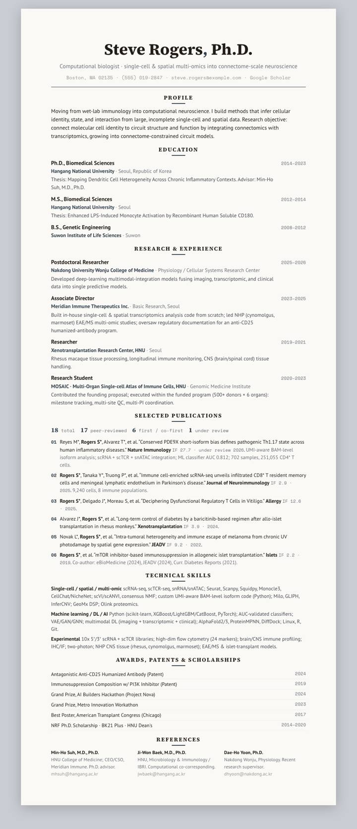 Slate Centered CV template preview