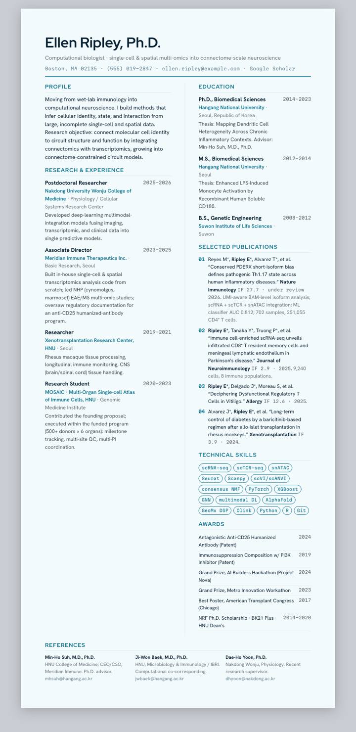 Sea Product Bicolumn CV template preview