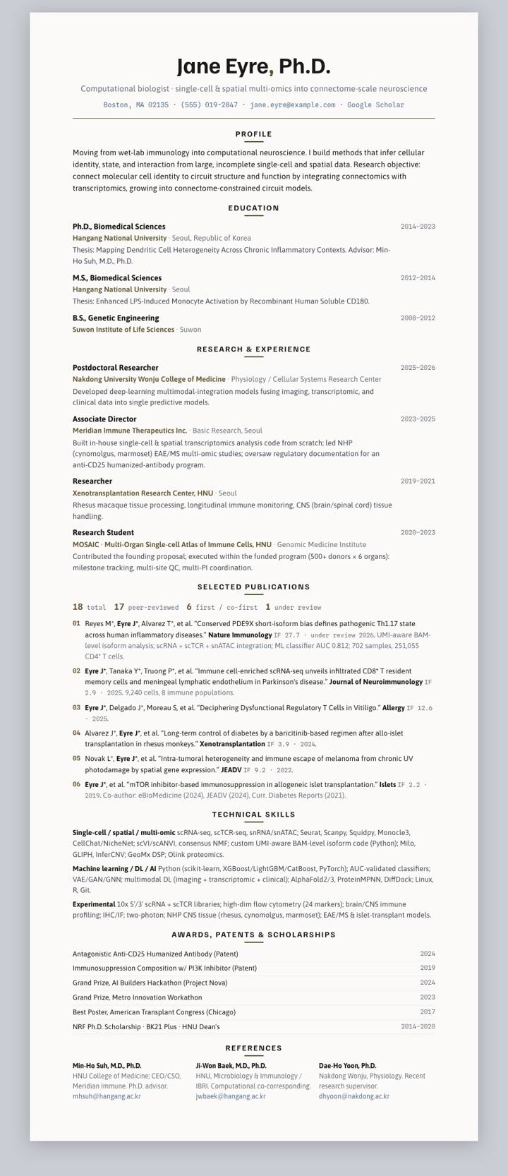 Ochre Centered CV template preview