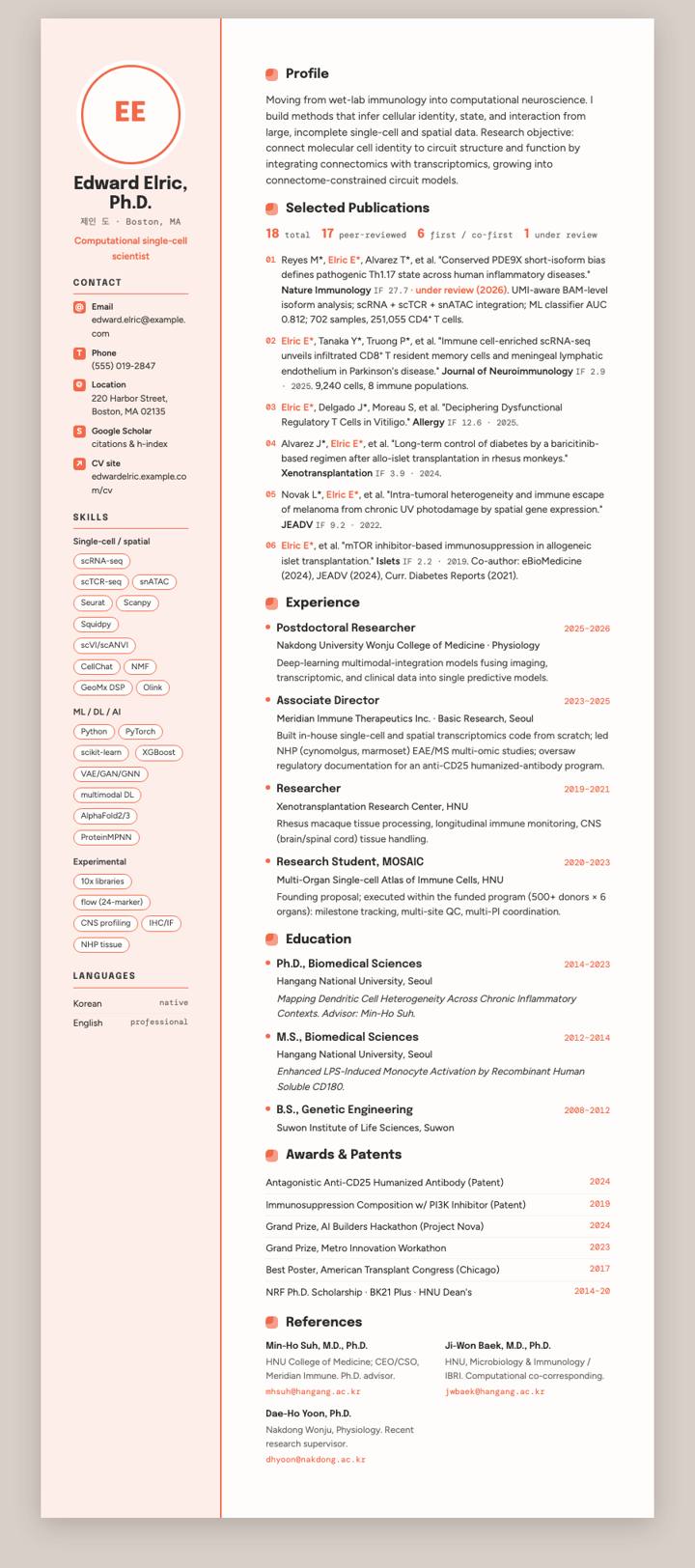 Coral Social Sidebar CV template preview